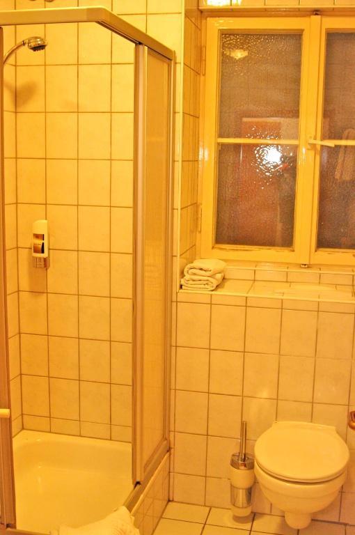 Gasthof Zum Kauzen أوكسنفورت الغرفة الصورة